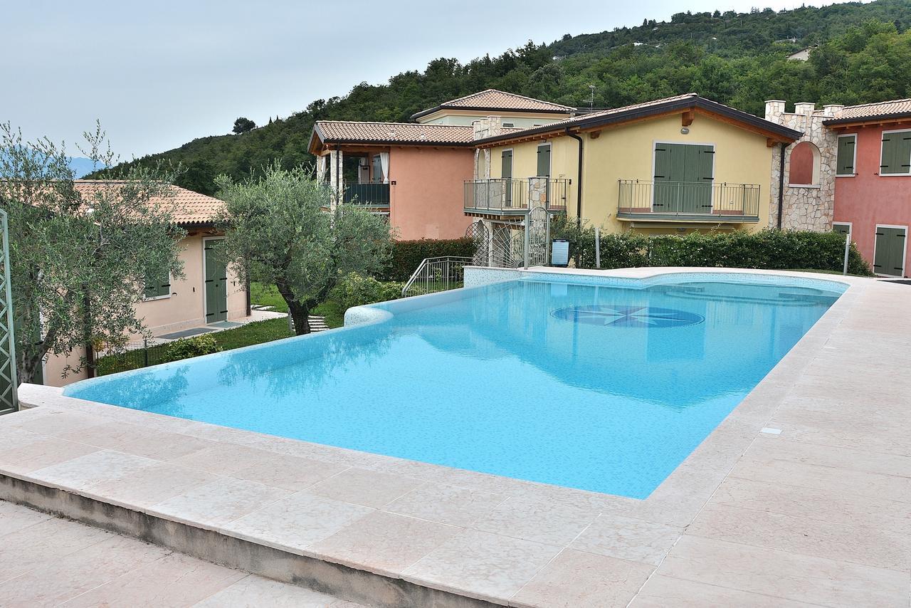 Residenza Alle Torri With Pool Торри-дель-Бенако Экстерьер фото